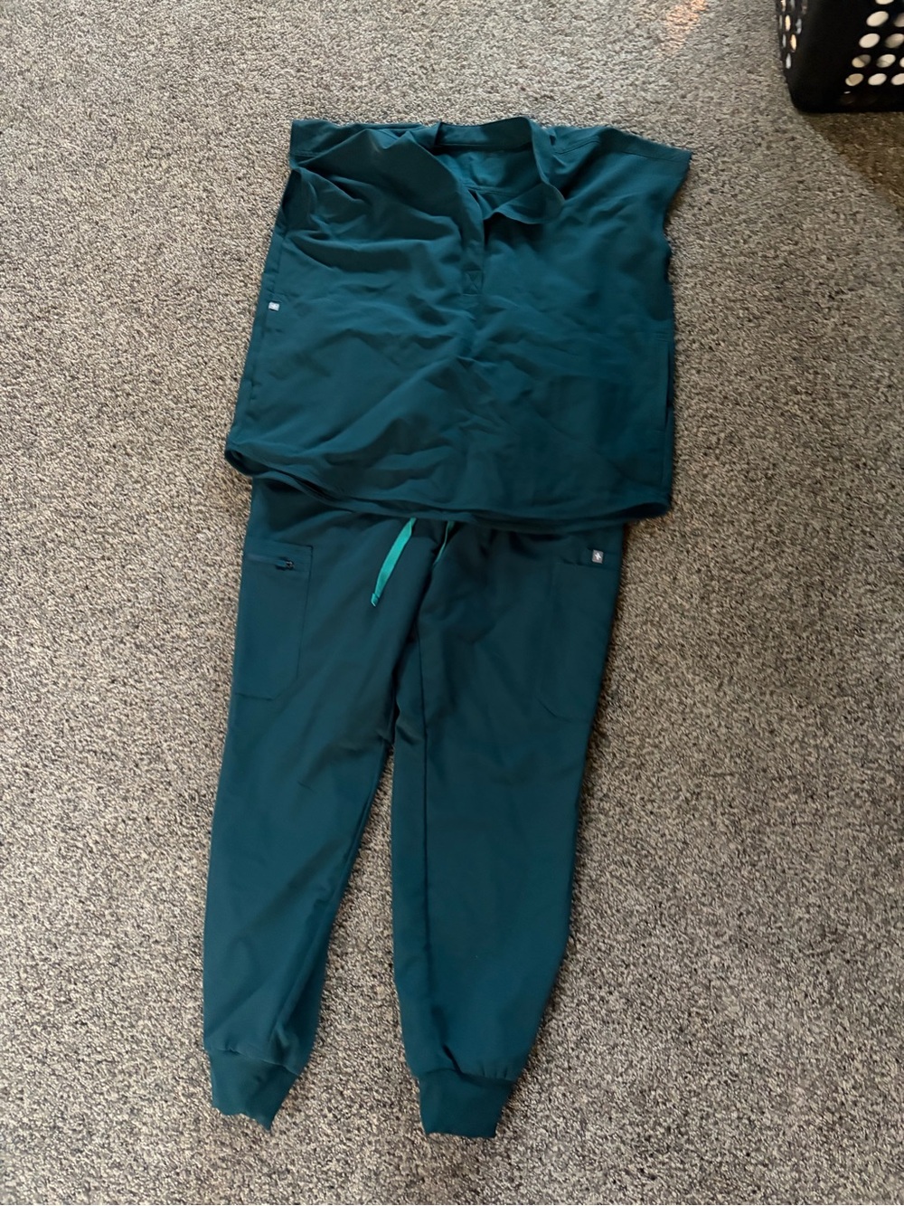Figs Teal Women's Jogger Scrub Set